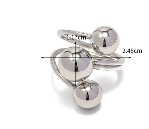 “Lida Three Sphere” Ring