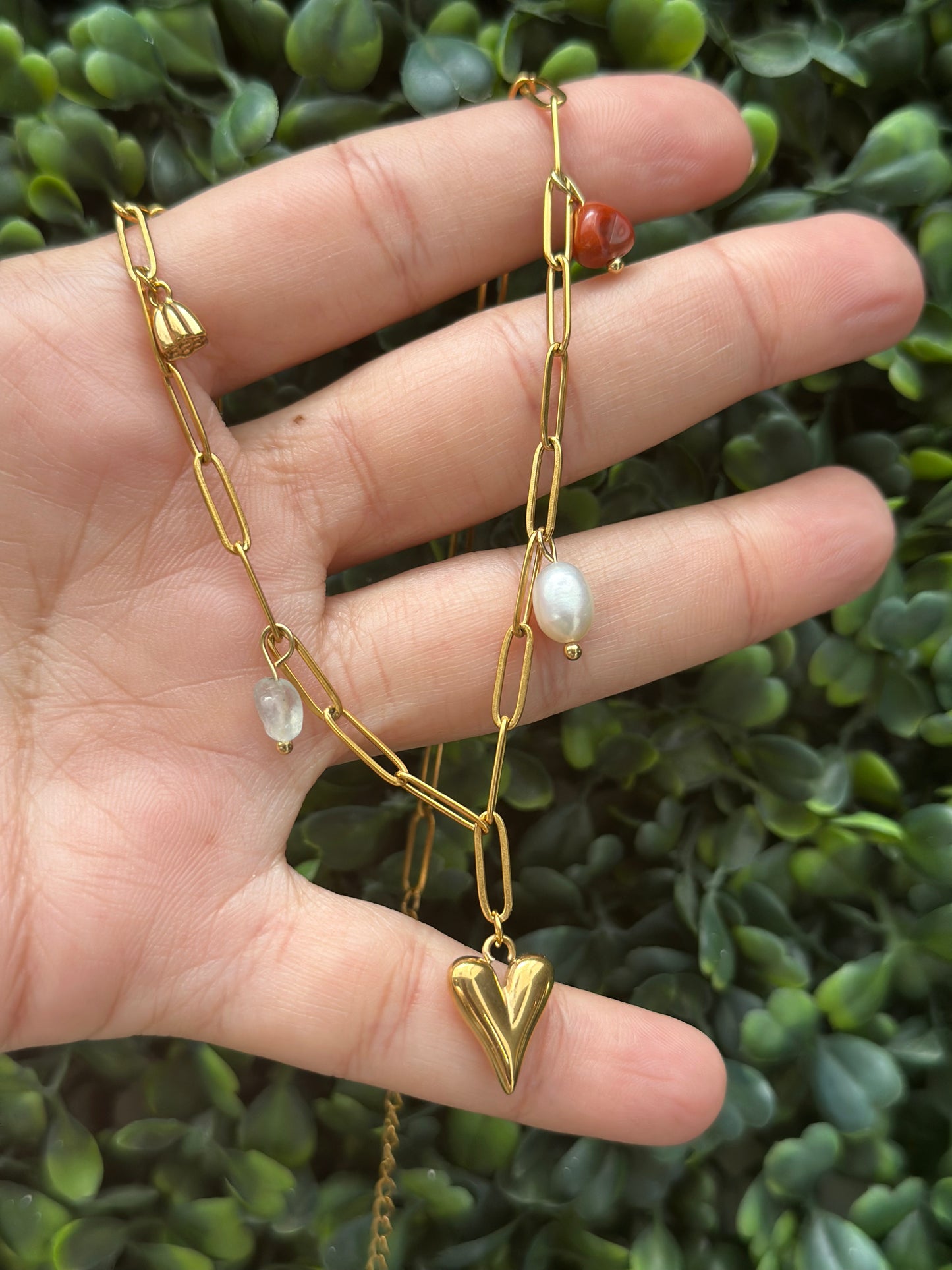 “Salomé” Necklace Cristals Pendant Heart
