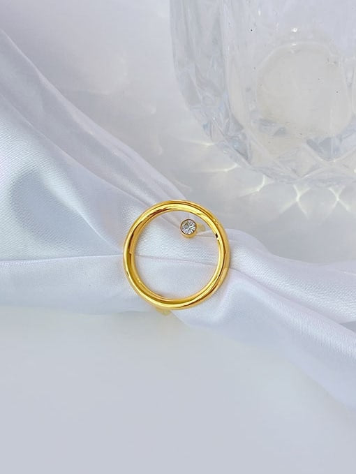 “Agar” Circle Gold Ring