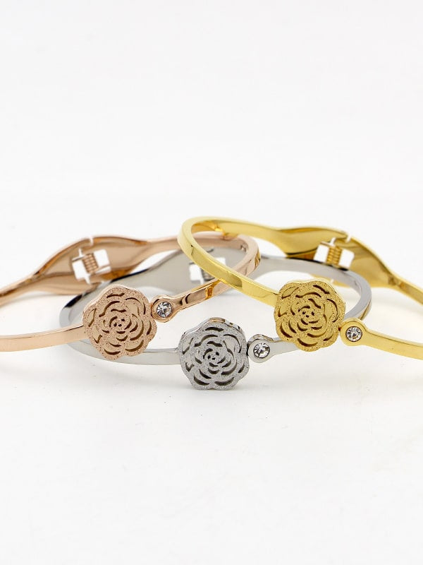 “Anastacia” Bangle Flower