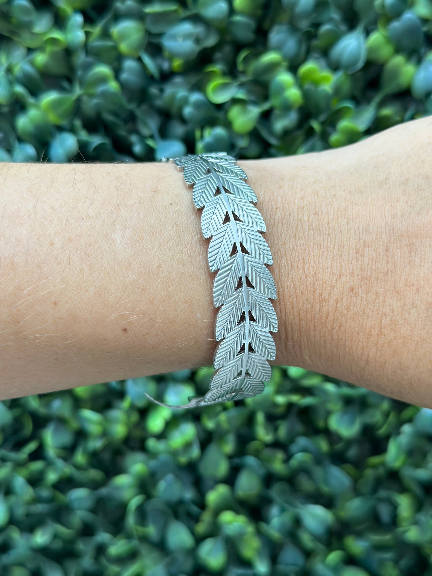 Tropical Leaf Bangle Silver