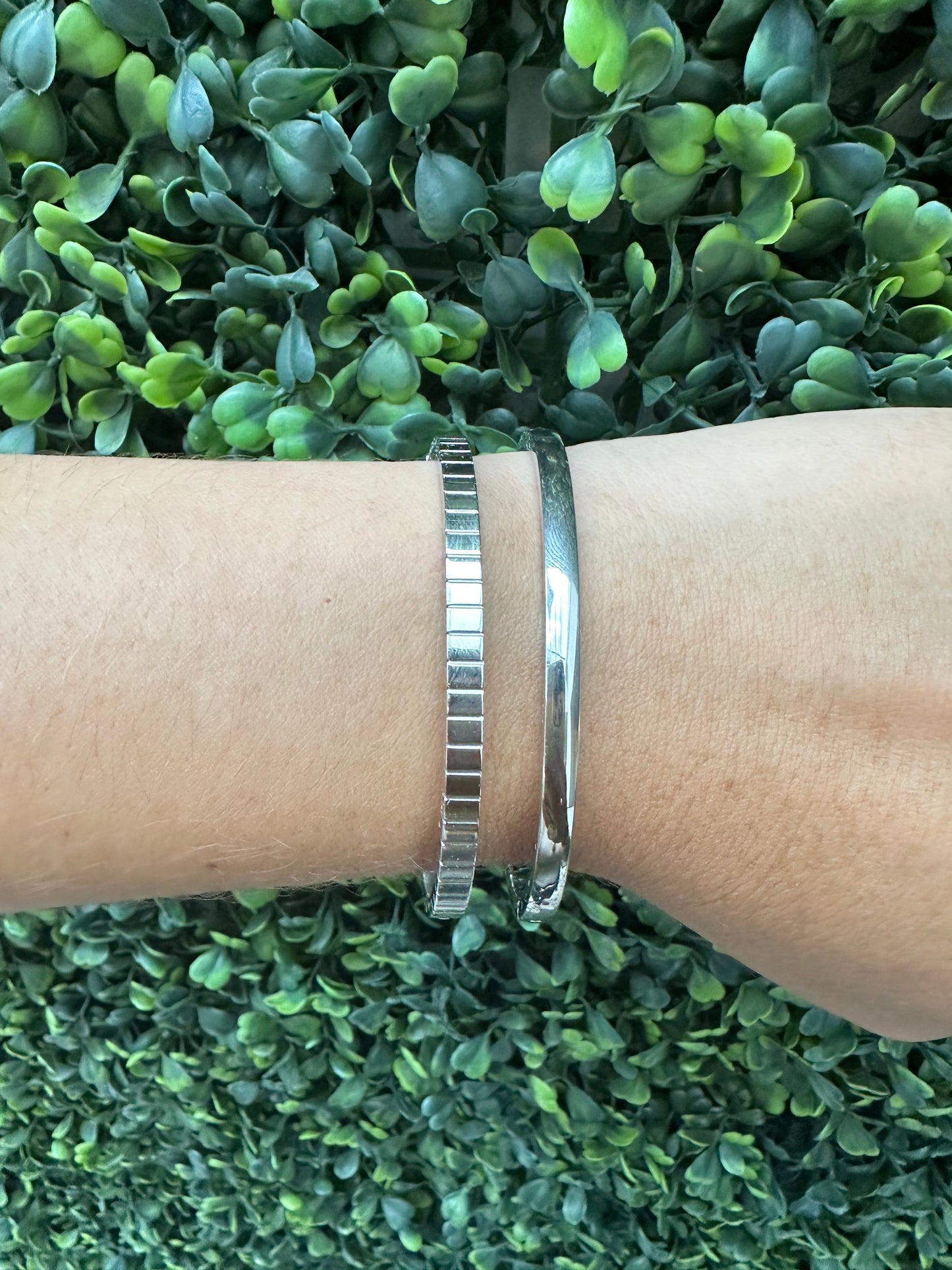 “Kasa” Two Bangles Silver