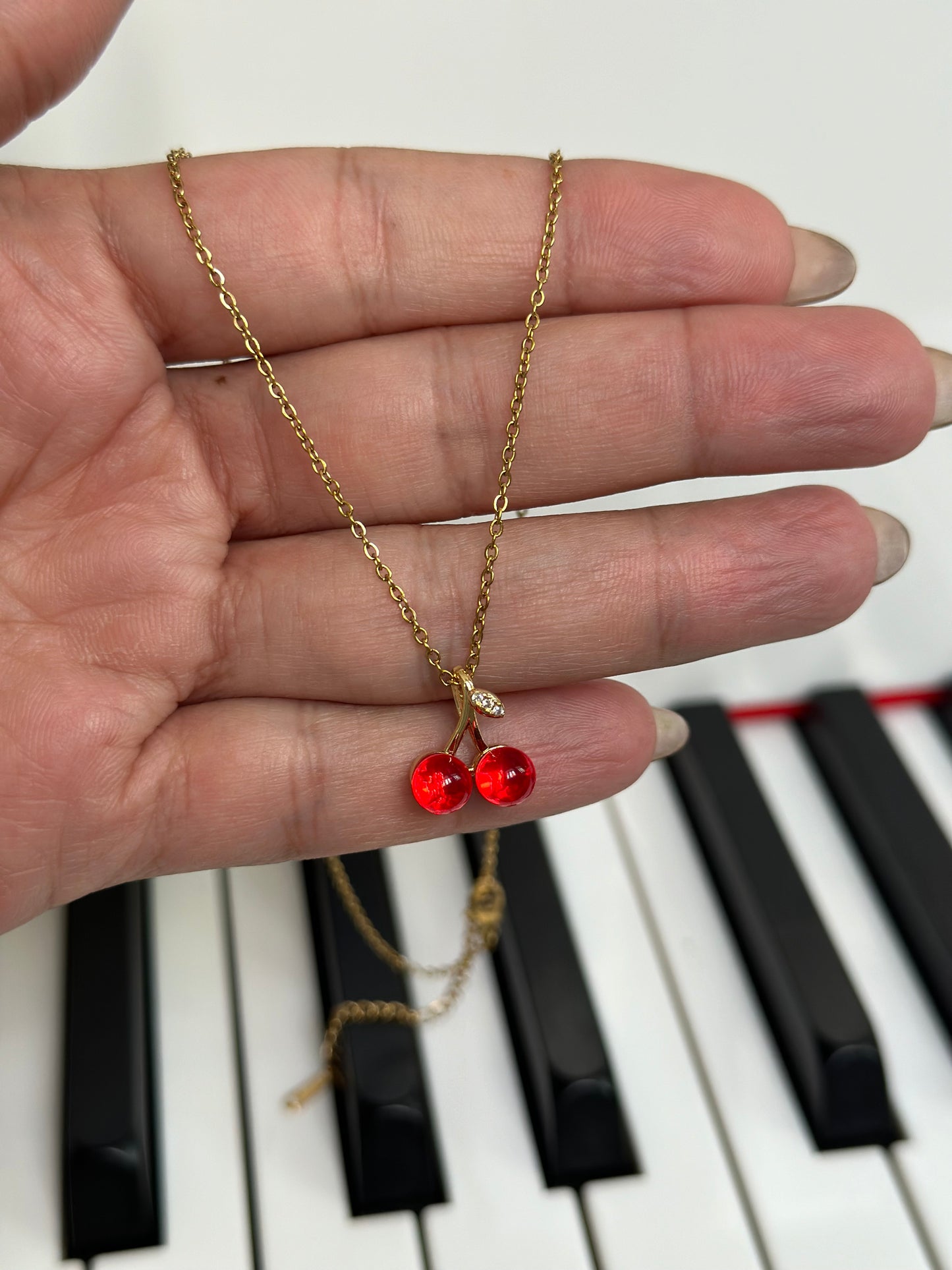 “Cherry” Crystals Necklace Gold