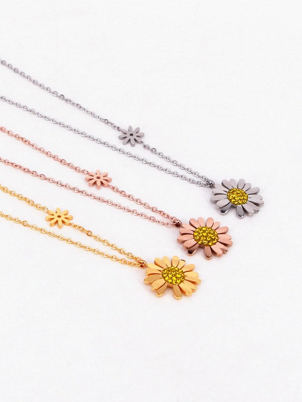 “Daisy Flower” Necklace