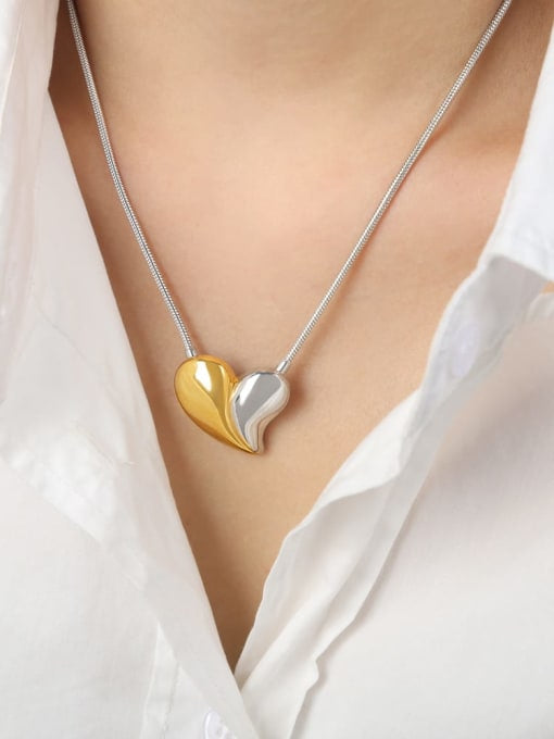 Laiza Heart Necklace