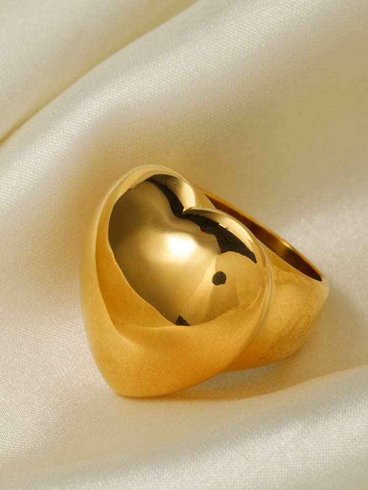 Dara Heart Gold Ring