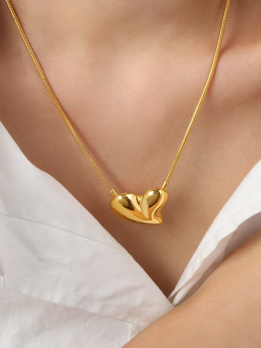 Laiza Heart Necklace