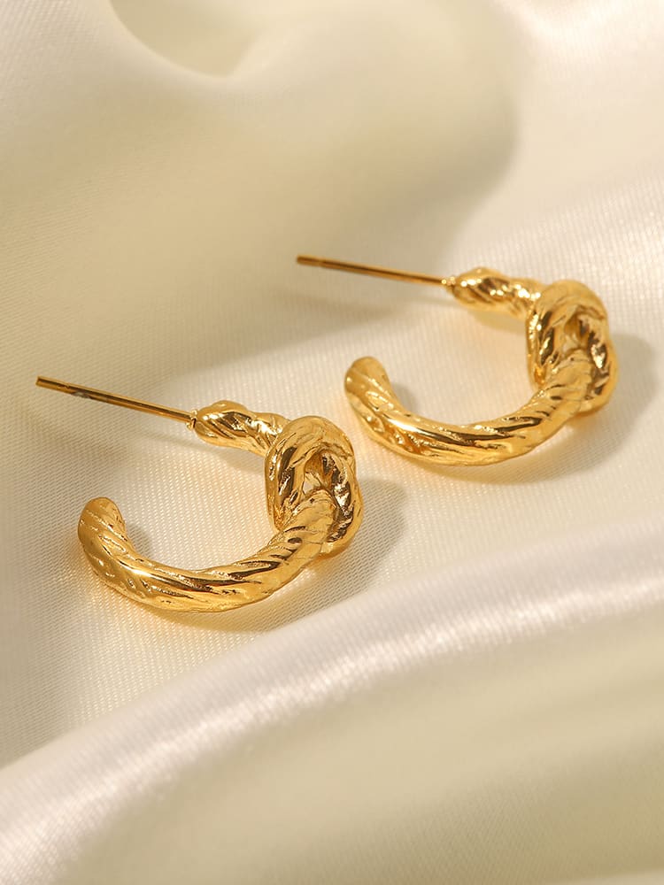 “Meekness” Earrings Knot