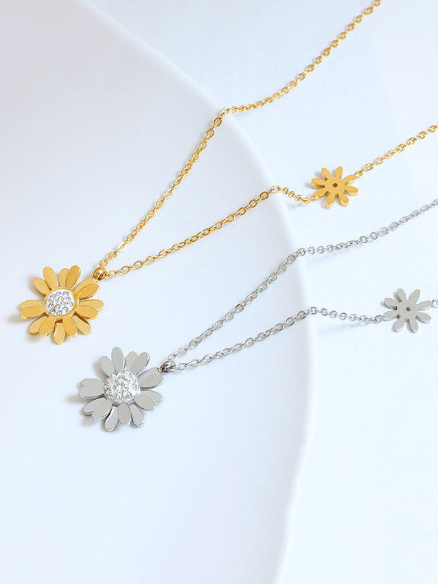 “Daisy Flower” Necklace