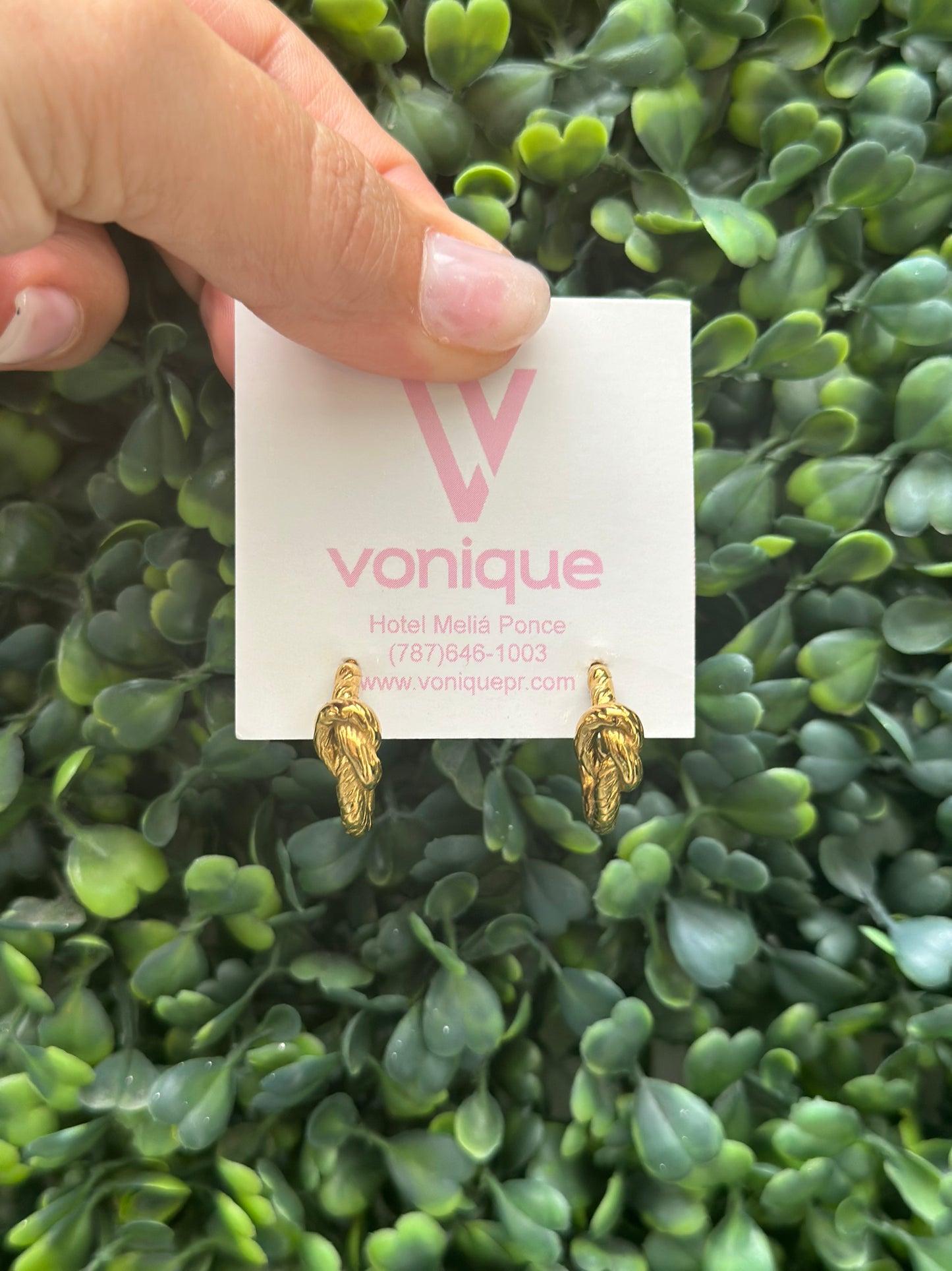 “Meekness” Earrings Knot