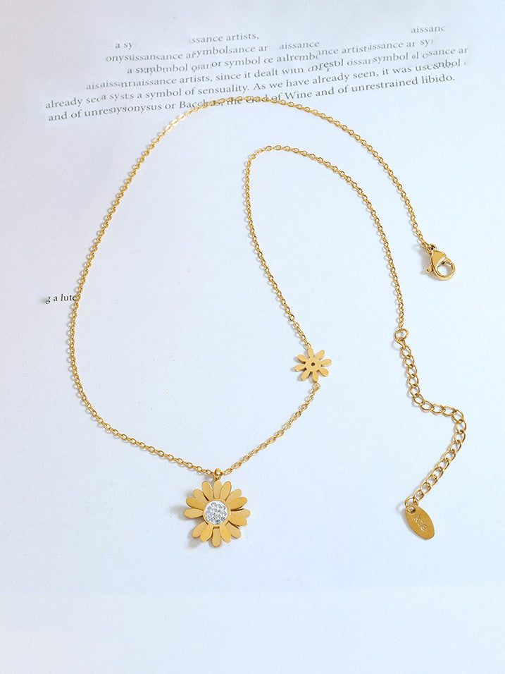 “Daisy Flower” Necklace