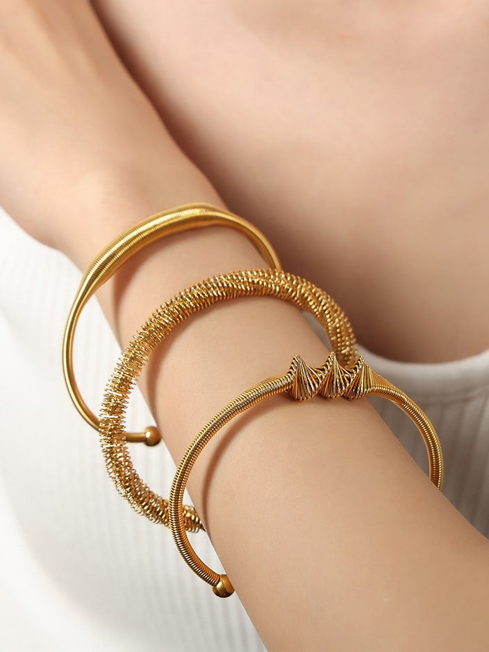 “Adrianna” Bangle Gold