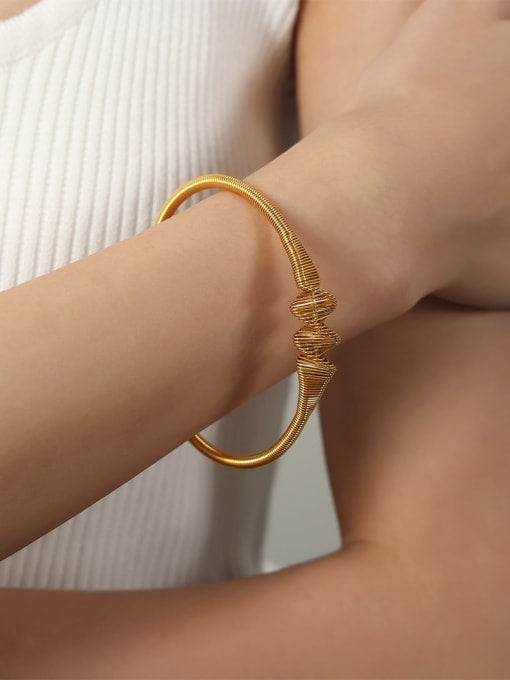 “Adrianna” Bangle Gold