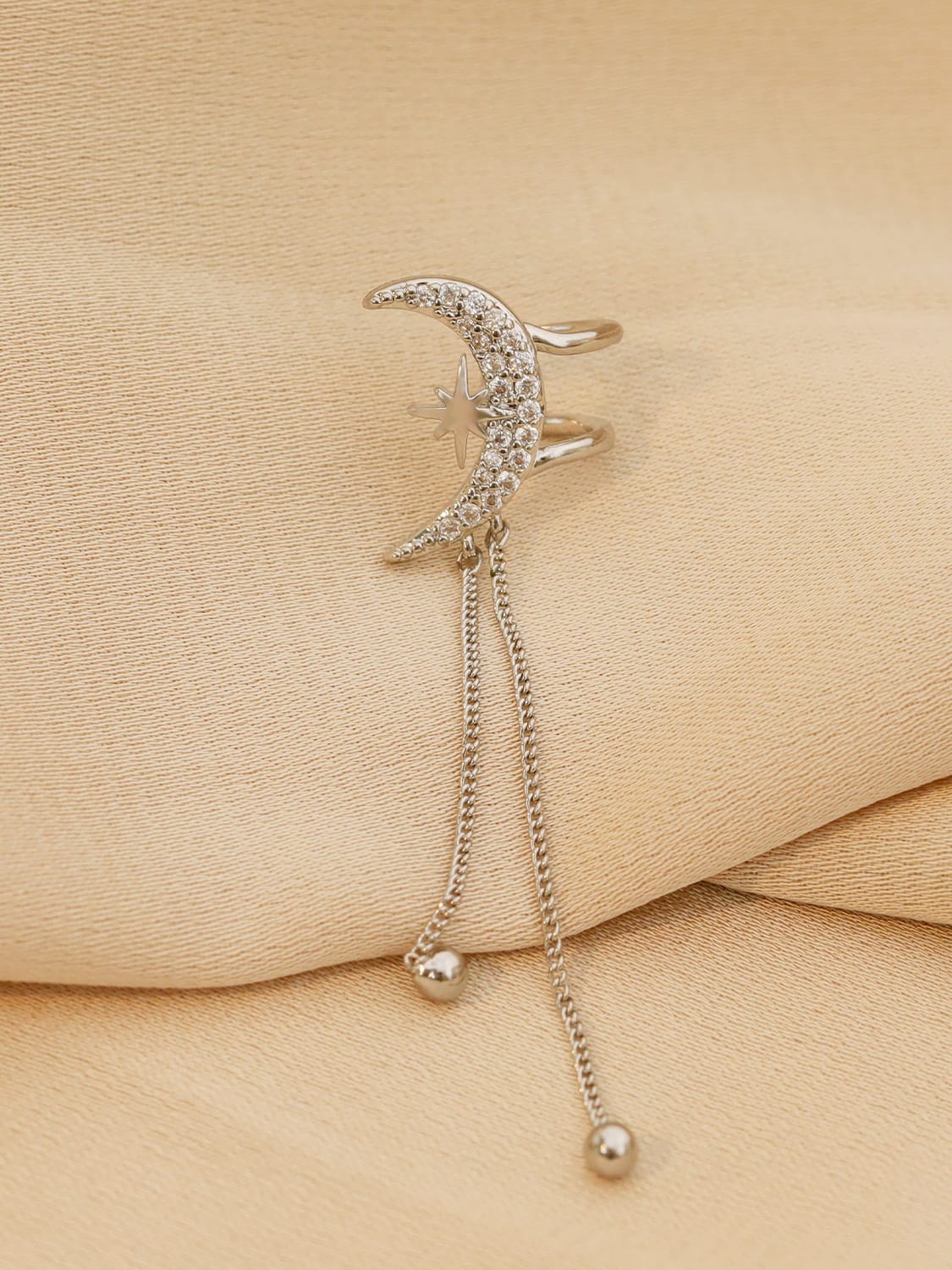 “ Moon Life” Ear Cuff Silver