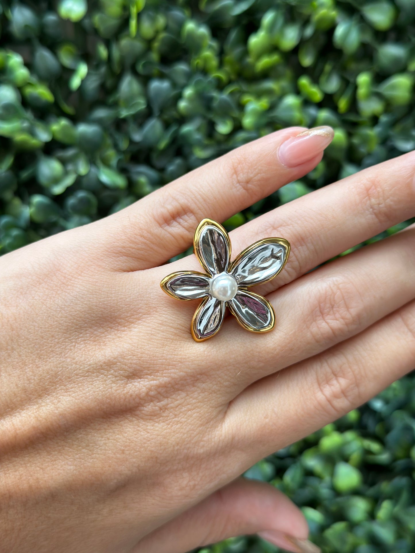 Anastasia Flower Mix Ring