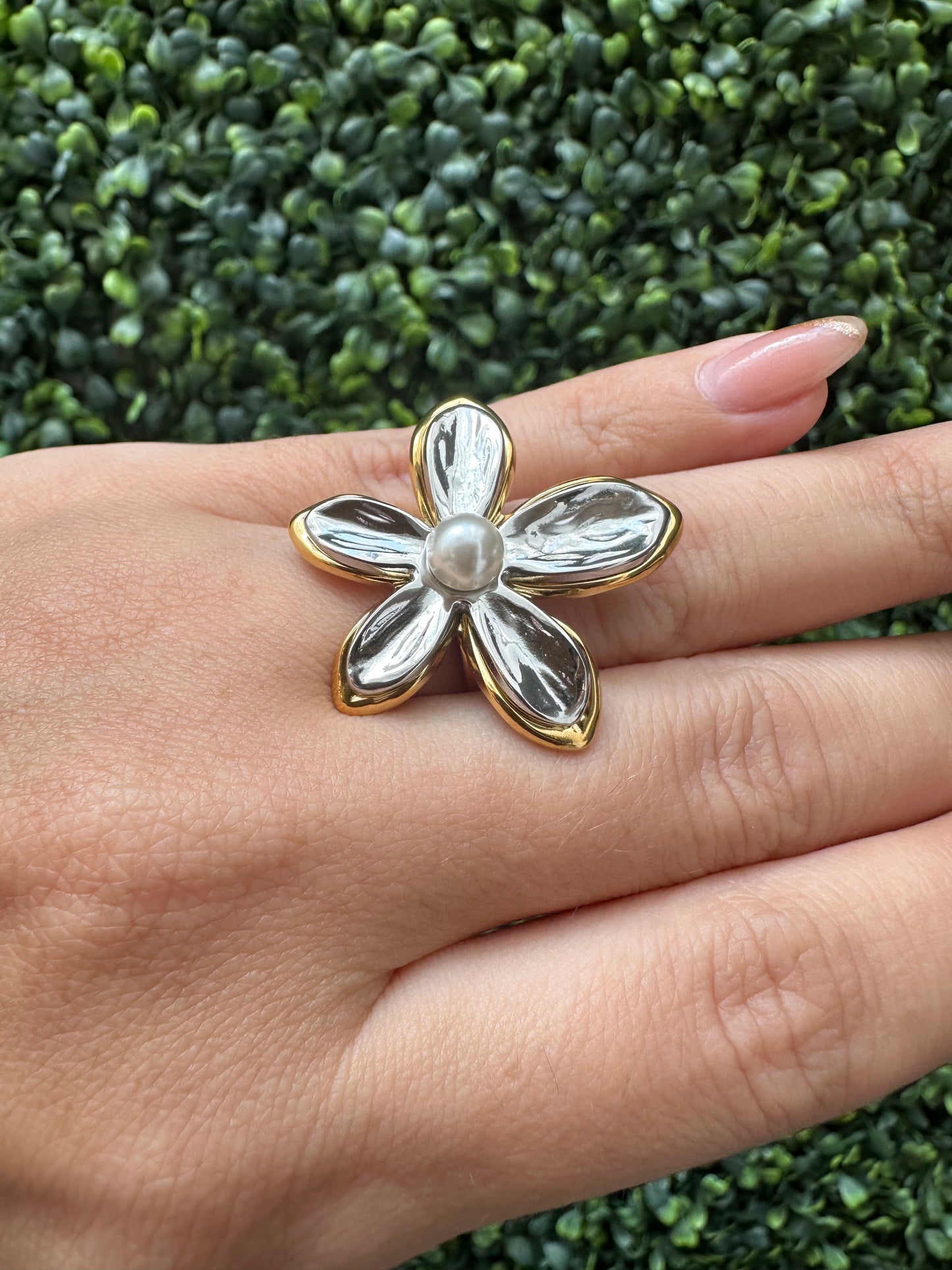 Anastasia Flower Mix Ring