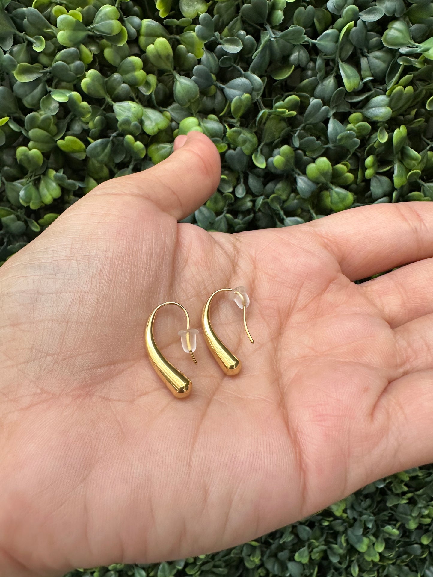 “Samie” Drop Gold Earrings