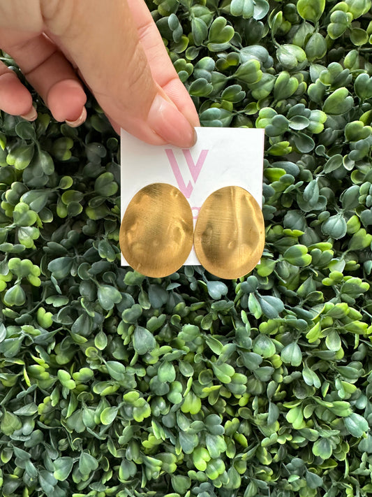 “Lydia” Gold Earring Oval