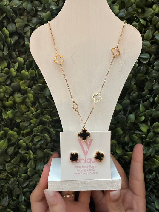 Clover Necklace Gold