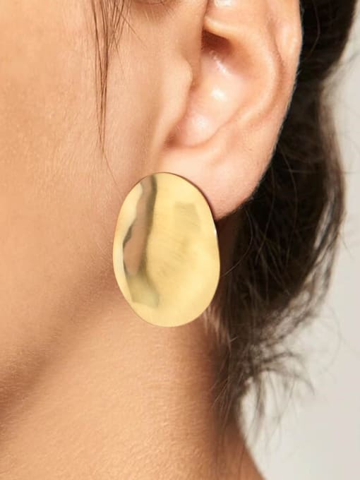 “Lydia” Gold Earring Oval